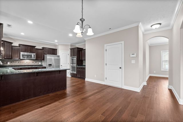 880 Cherry Blossom Lane, Clarksville, TN 37040