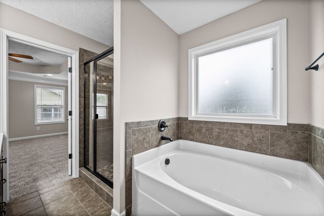 880 Cherry Blossom Lane, Clarksville, TN 37040