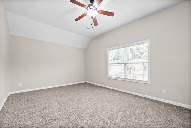 880 Cherry Blossom Lane, Clarksville, TN 37040