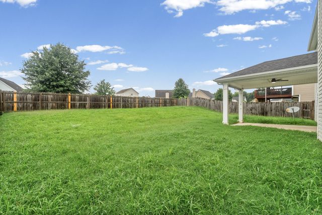 880 Cherry Blossom Lane, Clarksville, TN 37040