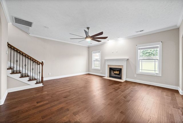 880 Cherry Blossom Lane, Clarksville, TN 37040