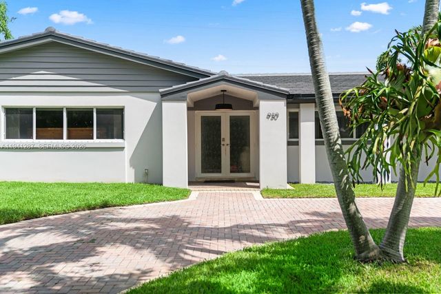 930 NE 182nd Ter, North Miami Beach, FL 33162