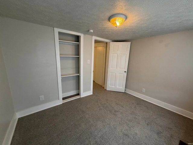 101 M Street, Bedford, IN 47421