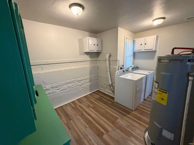 101 M Street, Bedford, IN 47421