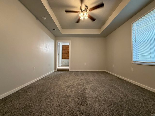 101 M Street, Bedford, IN 47421