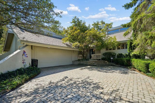 8603 Scotscraig Court, Dublin, OH 43017