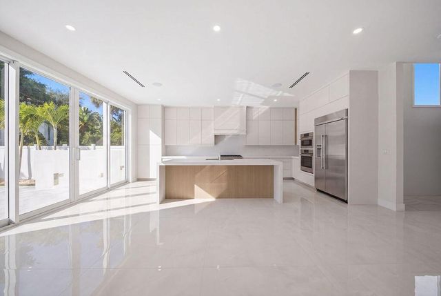 2611 Clematis Place, Fort Lauderdale, FL 33301