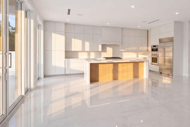 2611 Clematis Place, Fort Lauderdale, FL 33301