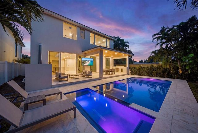 2611 Clematis Place, Fort Lauderdale, FL 33301