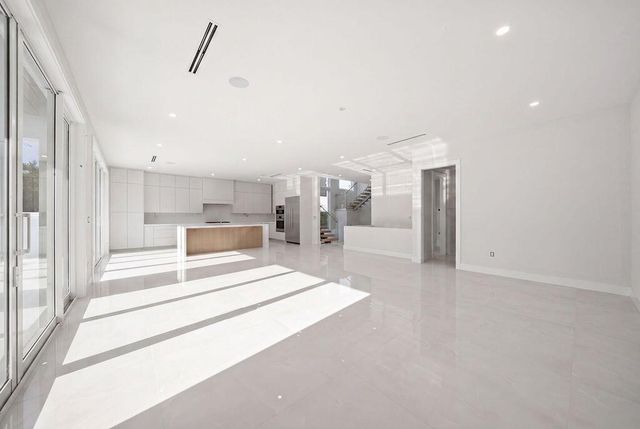 2611 Clematis Place, Fort Lauderdale, FL 33301