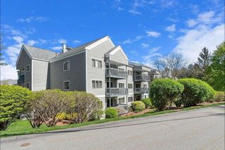 47 Dogwood Dr Apt 202, Nashua, NH 03062