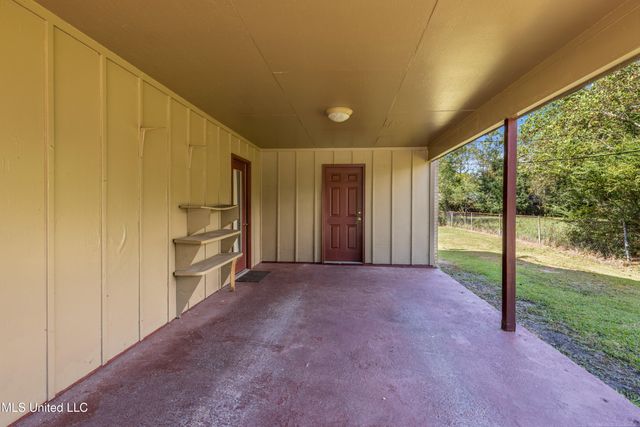 9701 Highway 613, Moss Point, MS 39562