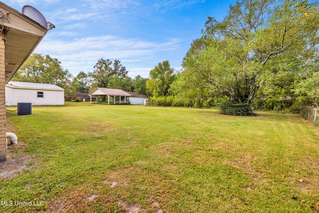 9701 Highway 613, Moss Point, MS 39562