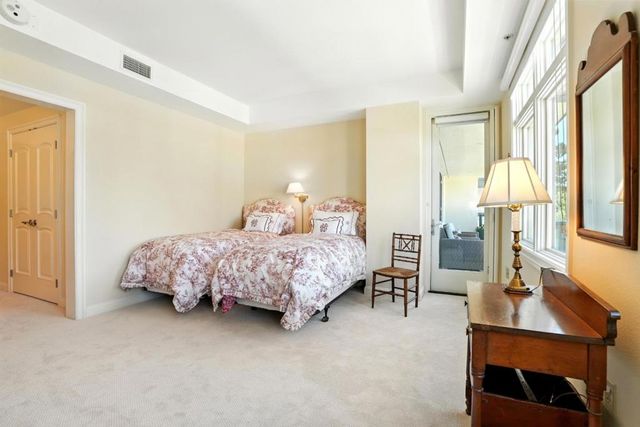 10 CRYSTAL SPRINGS Road 1310, San Mateo, CA 94402