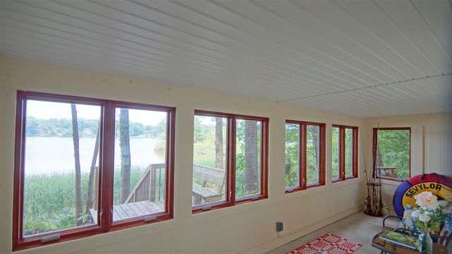 10749 Kings Lane, Berrien Springs, MI 49103