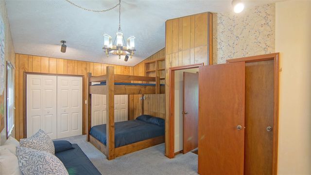 10749 Kings Lane, Berrien Springs, MI 49103