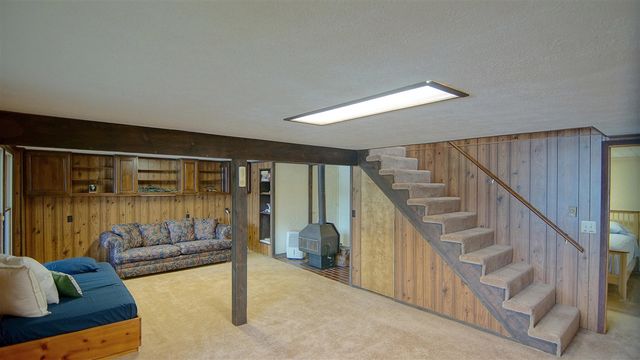 10749 Kings Lane, Berrien Springs, MI 49103