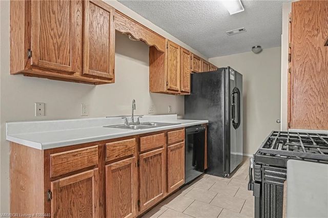 821 S 39th Street, Van Buren, AR 72956