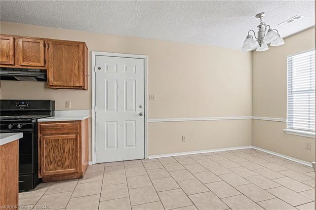 821 S 39th Street, Van Buren, AR 72956