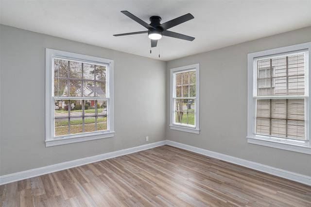 653 College Street, Shreveport, LA 71104