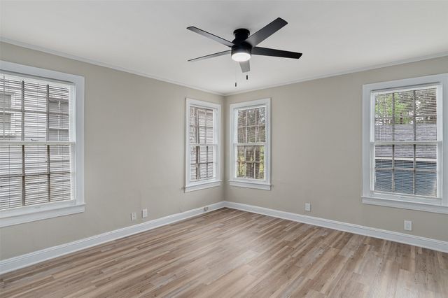 653 College Street, Shreveport, LA 71104