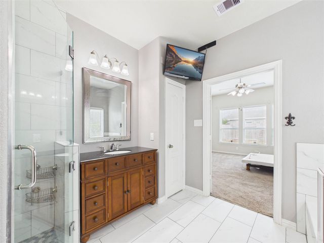 401 W Bend Drive, League City, TX 77573