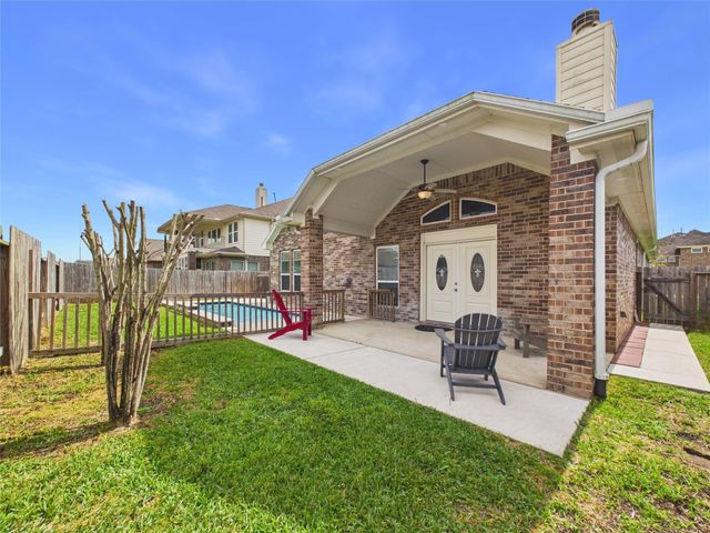 401 W Bend Drive, League City, TX 77573