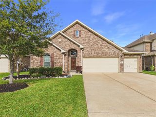 401 W Bend Drive, League City, TX 77573