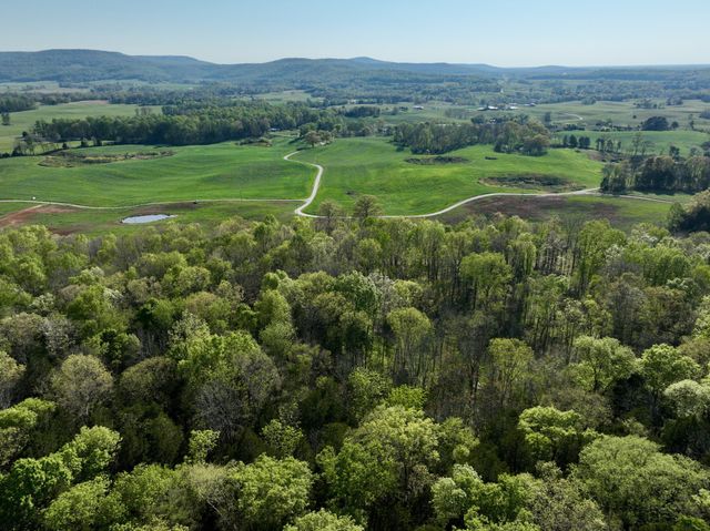 1 Russell Rd, Rock Island, TN 38581