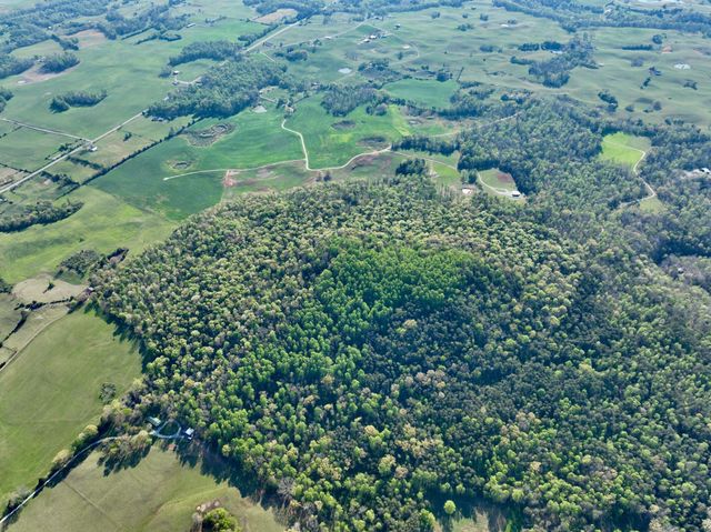 1 Russell Rd, Rock Island, TN 38581