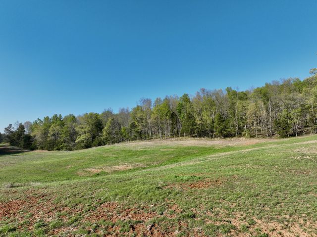 1 Russell Rd, Rock Island, TN 38581