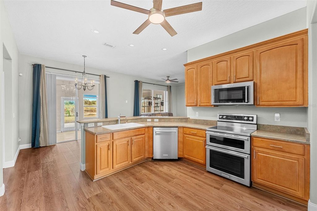 Image 13 of property listing at 1305 PEMBERTON TRAIL, Malabar, FL 32950