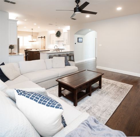 14709 Holly Leaf Drive, Frisco, TX 75035