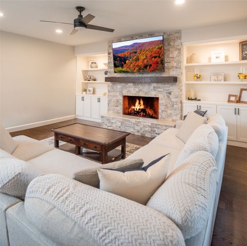 14709 Holly Leaf Drive, Frisco, TX 75035