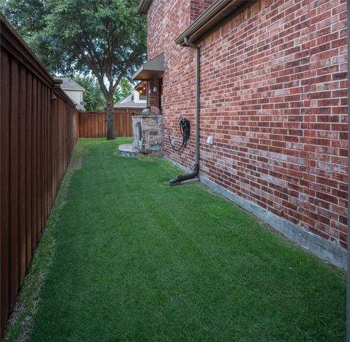 14709 Holly Leaf Drive, Frisco, TX 75035