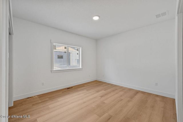 2663 W Seasons Rd, Athol, ID 83801