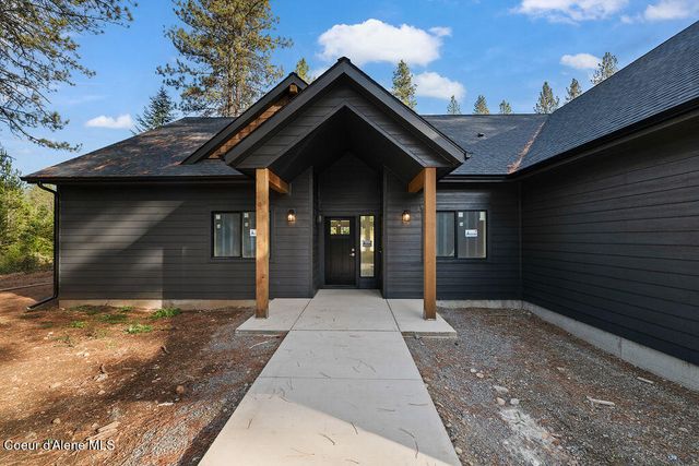 2663 W Seasons Rd, Athol, ID 83801