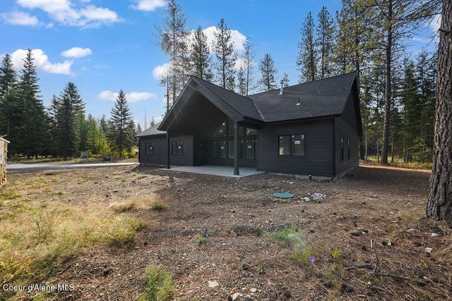2663 W Seasons Rd, Athol, ID 83801