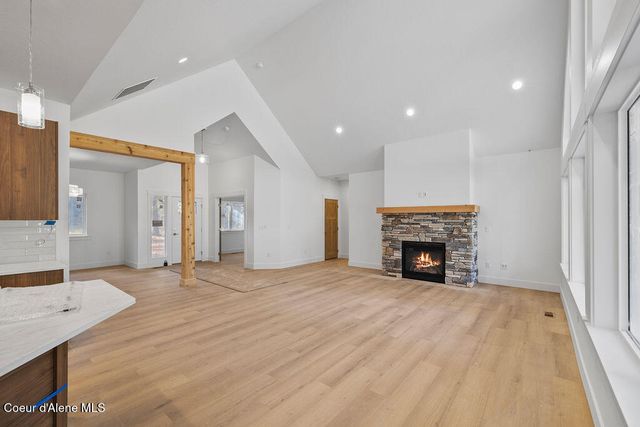 2663 W Seasons Rd, Athol, ID 83801