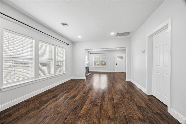 2 Jenkins Street, Houston, TX 77003