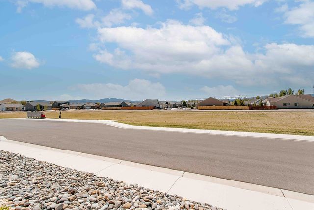 1421 Owl Creek Avenue, Montrose, CO 81401