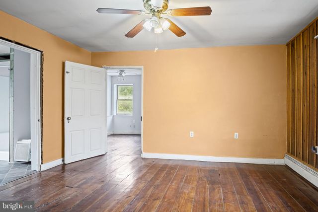 2065 GOLDENVILLE RD, Gettysburg, PA 17325