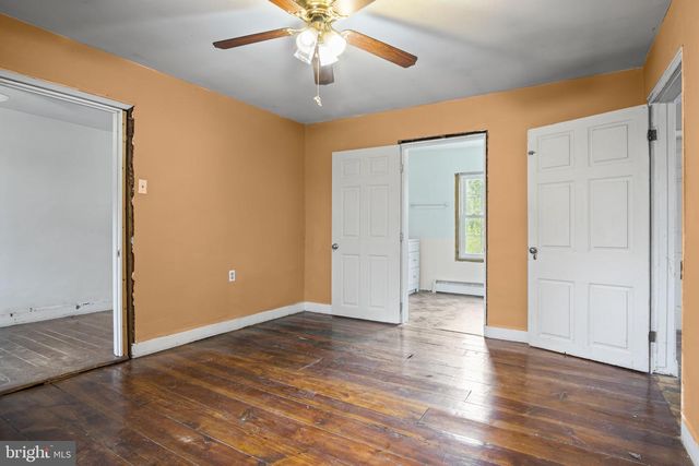 2065 GOLDENVILLE RD, Gettysburg, PA 17325
