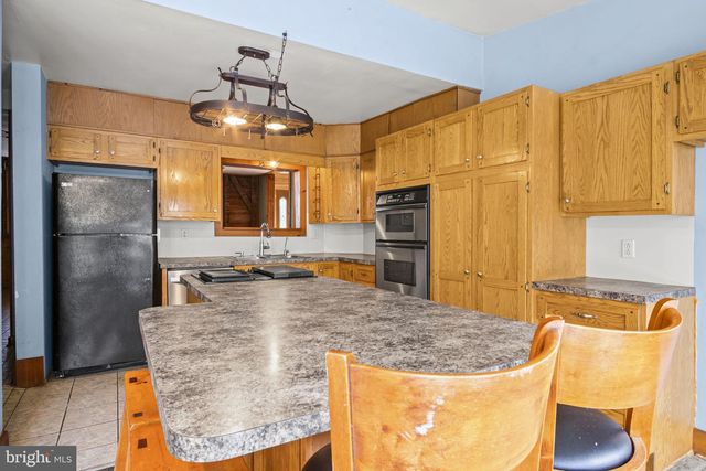 2065 GOLDENVILLE RD, Gettysburg, PA 17325