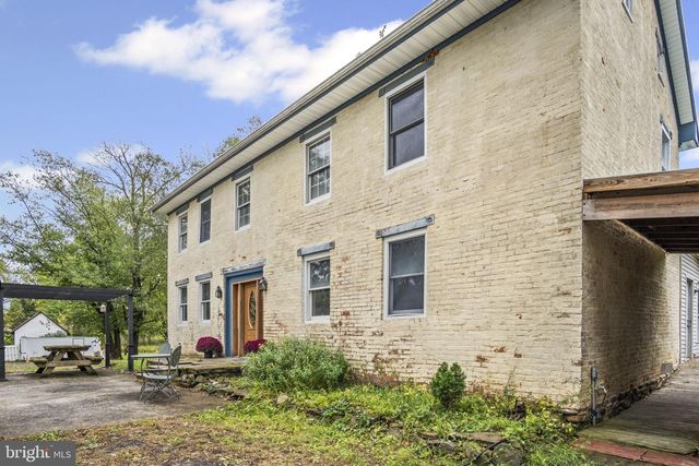 2065 GOLDENVILLE RD, Gettysburg, PA 17325