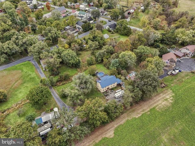 2065 GOLDENVILLE RD, Gettysburg, PA 17325