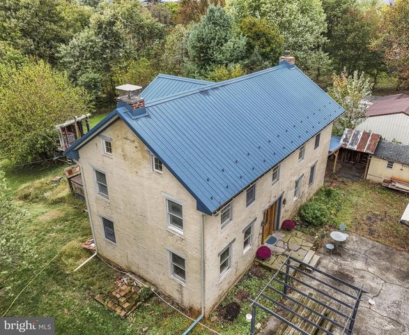 2065 GOLDENVILLE RD, Gettysburg, PA 17325
