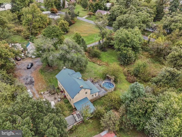 2065 GOLDENVILLE RD, Gettysburg, PA 17325
