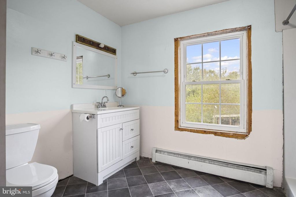 2065 GOLDENVILLE RD, Gettysburg, PA 17325