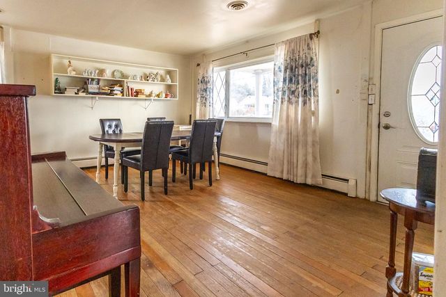 34 DOGWOOD DR, Baltimore, MD 21220